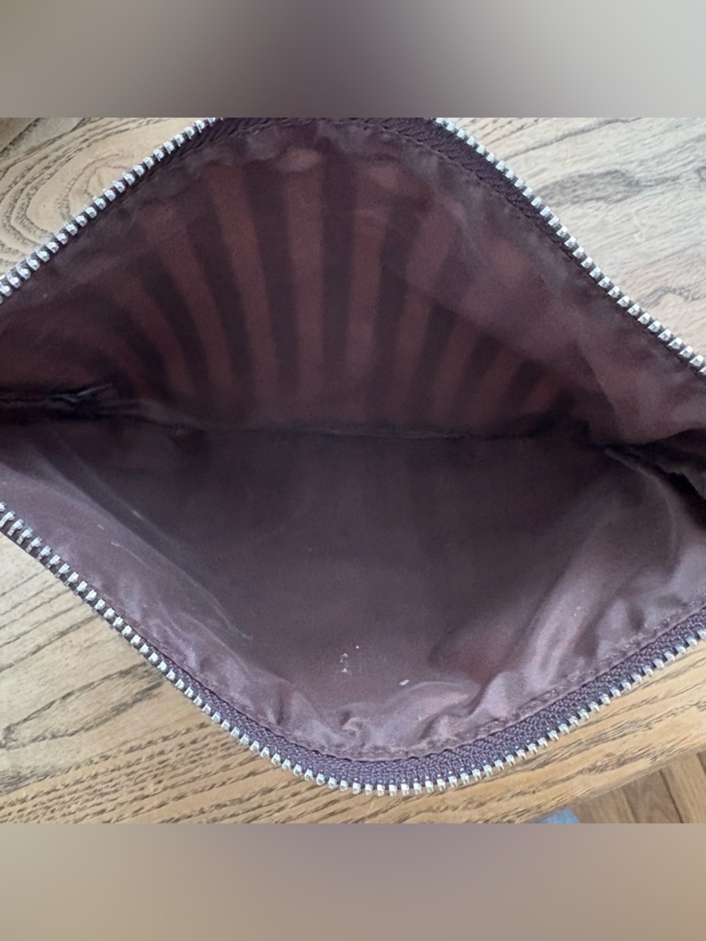 Henri Bendel Makeup bag/ cosmetic bag - Picture 3 of 6